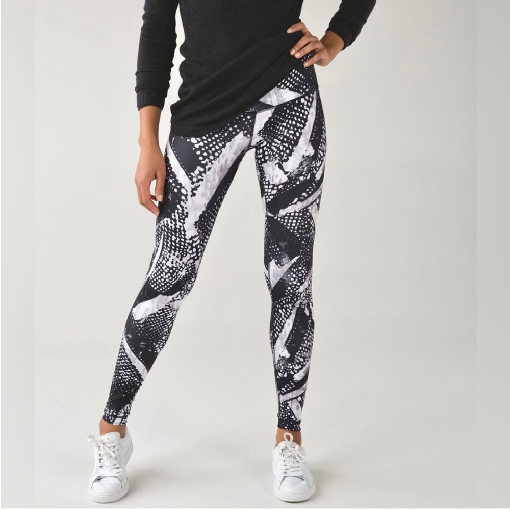 Lululemon Wunder Under *Full-on Luon Static Mist